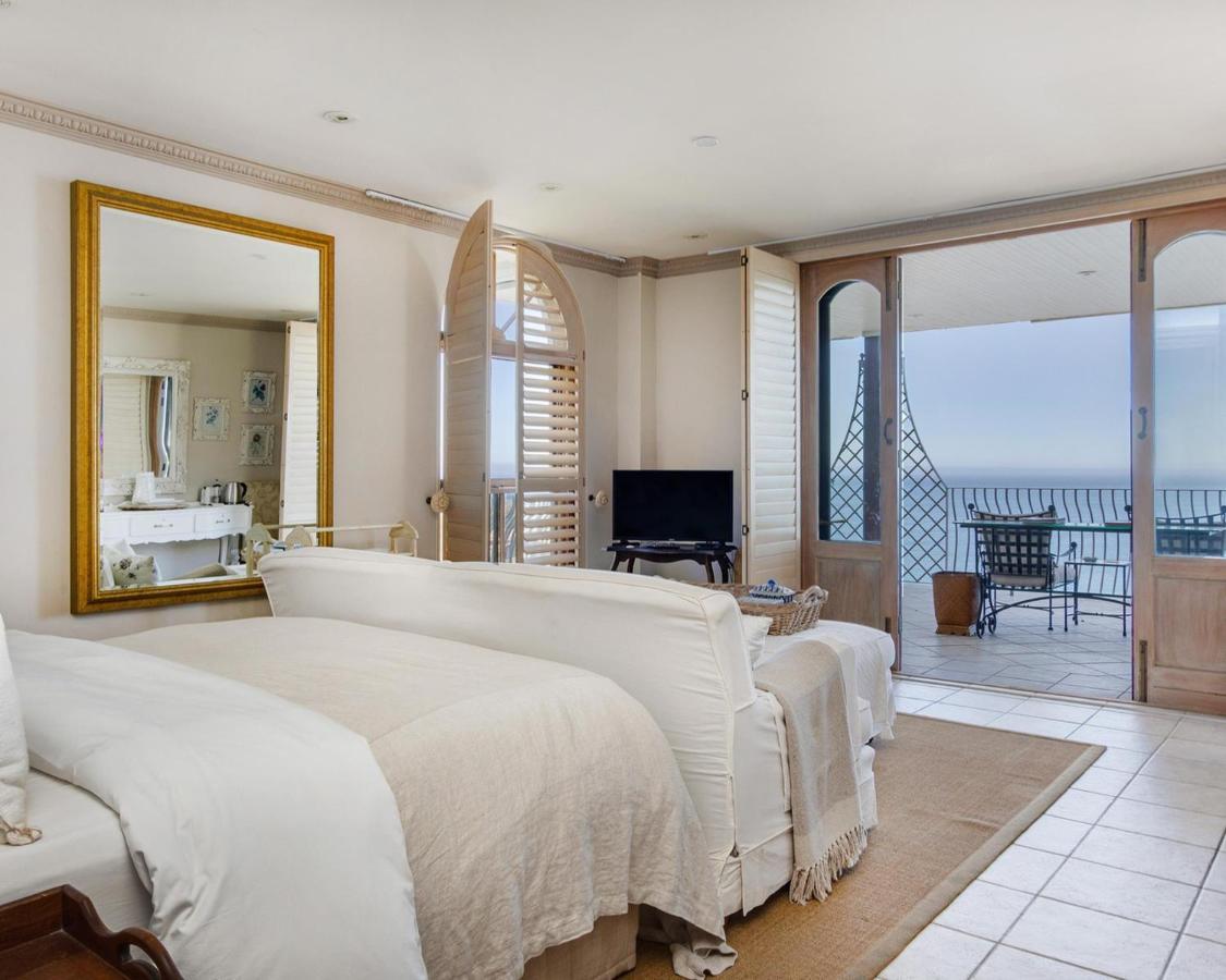 Villa Del Mar - "Luxurious En-Suite Bedroom With Lounge And Stunning Sea View Balcony In Bantry Bay" ケープタウン エクステリア 写真