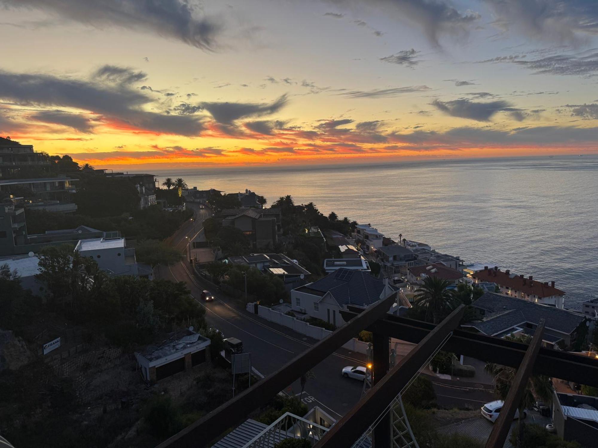 Villa Del Mar - "Luxurious En-Suite Bedroom With Lounge And Stunning Sea View Balcony In Bantry Bay" ケープタウン エクステリア 写真